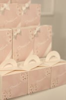 بكج 20 قطعه ( 10 عطور ، 10 شموع معطره )