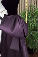 فستان سهرة بنفسجي بتصميم فيونكة درابيه - موديل سحر...