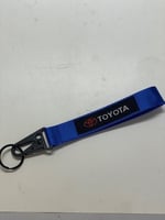 ميدالية تويوتا قماش ازرق (كبير)