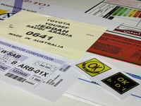 بكج استكرات لاند كروزر 2016-2024 وسط صورة