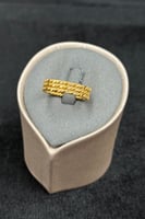 دبلة مرامي مبروم ذهب صافي عيار 21 وزن من 5.3 الى 6...