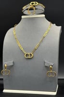 طقم ذهب مع فص تصميم الماس عيار 21 وزن 25.7 جرام