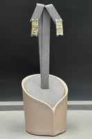 حلق ذهب ايطالي عيار 18 وزن من 3.3 الى 3.4 جرام