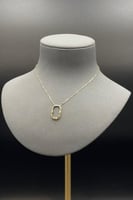 عقد بيضاوي الشكل ذهب تصميم الماس عيار 18 وزن 2.8 ج...