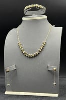 طقم ذهب ناعم عيار 18 نغمات اللؤلؤ وزن 6.2 جرام