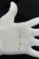 عقد مستطيل نازل ذهب تصميم الماس عيار 18 وزن 1 جرام