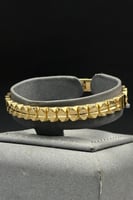 اسوارة مع خاتم ذهب تصميم الماس عيار 18 وزن 25.9 جر...