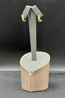 حلق مستطيل ذهب تصميم الماس عيار 18 وزن 2.4 جرام