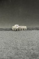 دبلة توينز ذهب ابيض مع فص سوليتير عيار 18 وزن 3 جر...