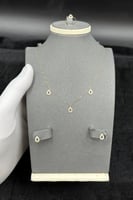 طقم اطفال دمعة مفرغ ذهب تصميم الماس عيار 18 وزن 1....