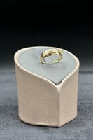 خاتم ذهب تصميم الماس عيار 18 وزن 1.8 جرام