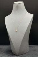 عقد الماس وزن الذهب وزن الذهب : 0.8 جرام وزن الألم...