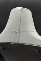 عقد وردتين ذهب مع صدف ابيض عيار 18 وزن من 0.6 الى...