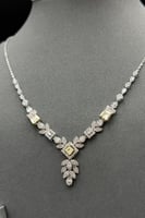 طقم ذهب ابيض تصميم الماس عيار 18 وزن 11.7 جرام