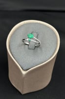 خاتم الماس وزن الذهب : 2.12 جرام وزن الألماس : 0.1...