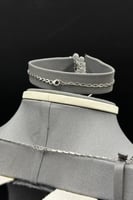 طقم ذهب أبيض للعروس عيار 18 سموّ الألماس وزن 24.5...