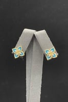 حلق وردة ذهب تصميم الماس عيار 18 وزن 2.2 جرام