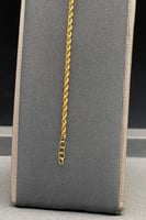 اسوارة مكرونة ذهب صافي عيار 21 وزن من 2.3 الى 2.4...