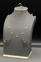 طقم جواهر ذهب تصميم الماس