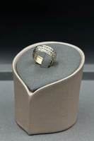 دبلة ذهب صافي عيار 18 وزن من 2.3 الى 2.4 جرام