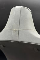 عقد مستطيل ذهب تصميم الماس عيار 18 وزن 0.3 جرام