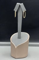 حلق كور ذهب صافي عيار 18 وزن من 2.5 الى 2.8 جرام