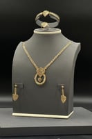 طقم ذهب ملكي عيار 21 بتصميم فخم - تسوقي الان