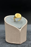 خاتم وردة ذهب صافي عيار 21 وزن 2.45 جرام