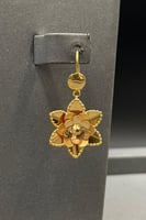 طقم وردات ذهب صافي عيار 21 وزن 36.4 جرام