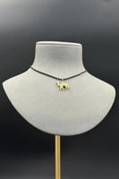 تعليقة جمل ذهب صافي عيار 18 وزن 1.9 جرام