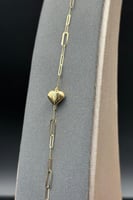 اسوارة قلب مع مستطيلات ذهب صافي عيار 18 وزن 0.9 جر...