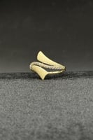 خاتم ذهب تصميم الماس عيار 18 وزن 1.2 جرام