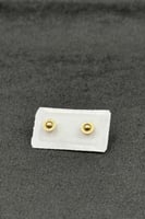 حلق طبي وردة ذهب صافي عيار 18 وزن 0.3 جرام