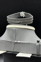 طقم ذهب ابيض تصميم الماس عيار 18 وزن 29.6 جرام