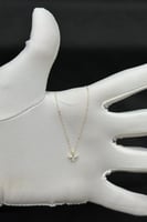 عقد مع فص مربع ذهب تصميم الماس عيار 18 وزن من 0.5...