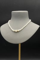 عقد ذهب مع لؤلؤ عيار 18 وزن من 0.8 الى 0.9 جرام