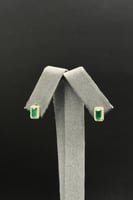 حلق مستطيل ذهب مع صدف ملون عيار 18 وزن من 0.8 الى...