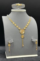 طقم وردات ذهب صافي عيار 21 وزن 16 جرام