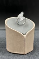 خاتم ذهب ابيض تصميم الماس عيار 18 وزن 2.3 جرام