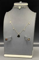 طقم اطفال قلب ذهب مع لؤلؤ عيار 18 وزن 4.4 جرام