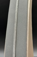 اسوارة شوطين تنس ذهب ابيض تصميم الماس عيار 18 وزن...