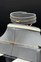 طقم وردات ذهب صافي عيار 21 وزن 9.7 جرام