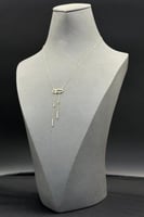 عقد مستطيل ذهب تصميم الماس عيار 18 وزن من 1.1 الى...