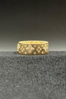 اسوارة مع خاتم وردة ذهب تصميم الماس عيار 18 وزن 16...