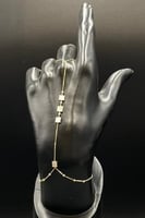 كف مربعات ذهب مع صدف ابيض