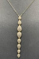 طقم دمعات ذهب تصميم الماس عيار 18 وزن 7.9 جرام