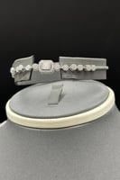 طقم شبكة ذهب أبيض عيار 18 سلاسة الكريستال وزن 22.3...