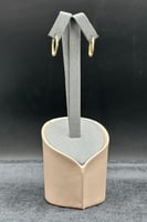 حلق ذهب صافي ايطالي عيار 18 وزن من 0.9 الى 1 جرام