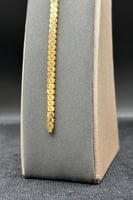 اسوارة ذهب مع باقيت تصميم الماس عيار 18 وزن 8.6 جر...