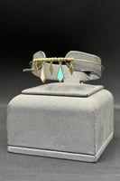 عقد مع اسوارة شكل معين ذهب ايطالي عيار 18 وزن 17.6...